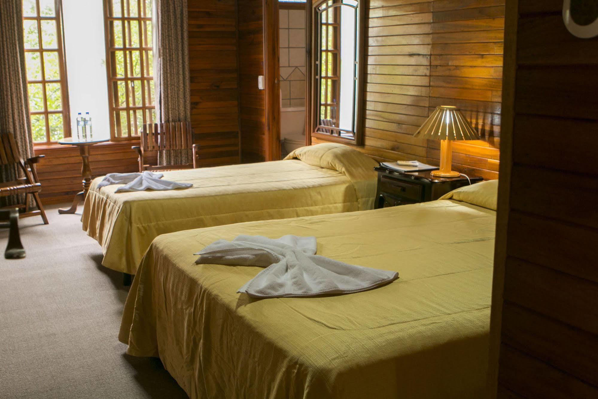 Santa Elena Lodge Cuajiniquil ภายนอก รูปภาพ