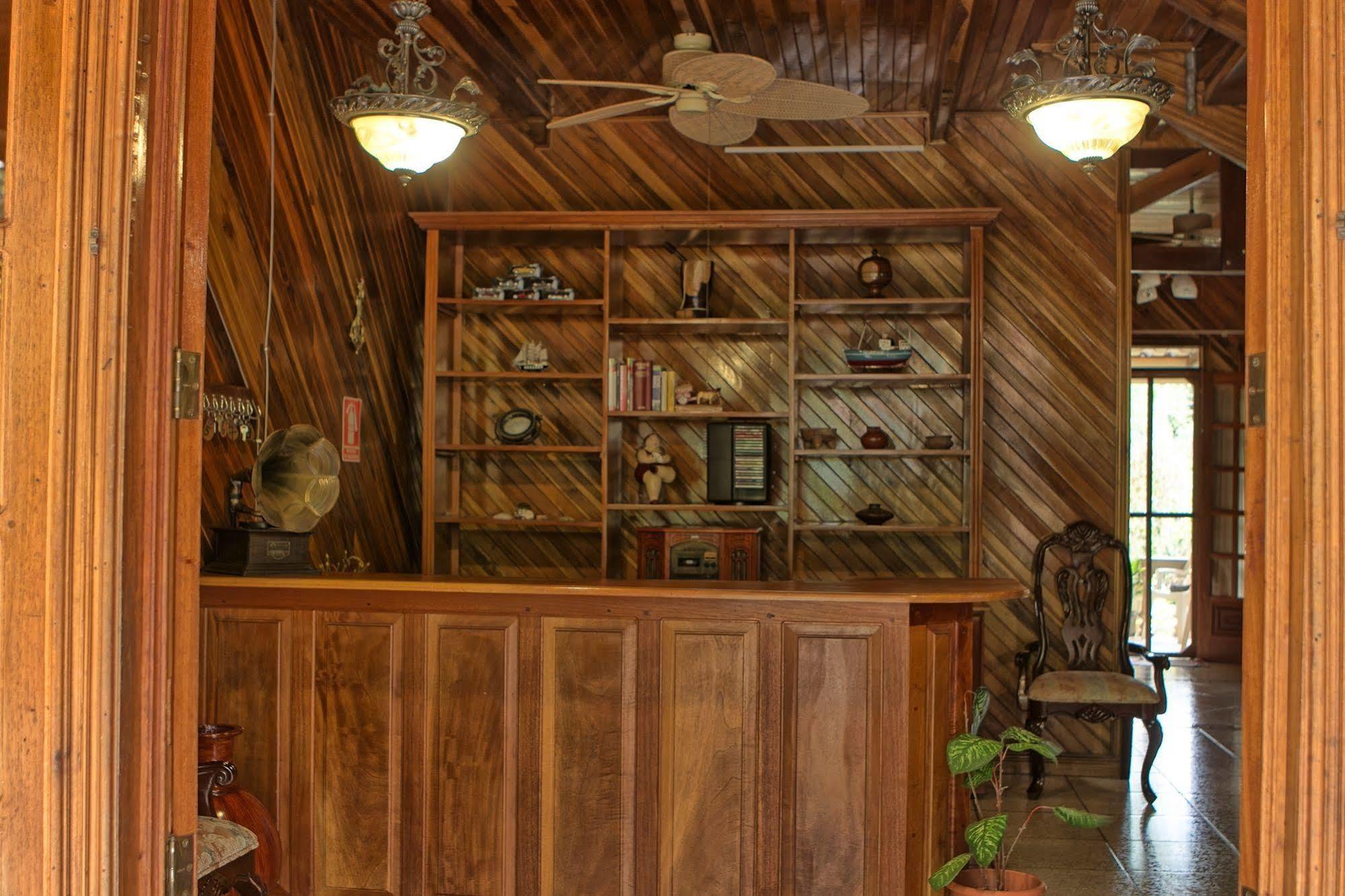 Santa Elena Lodge Cuajiniquil ภายนอก รูปภาพ